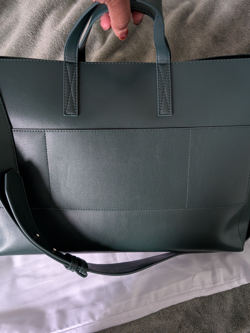 Calpak Large Green Tote Bag - Picture 2 of 4